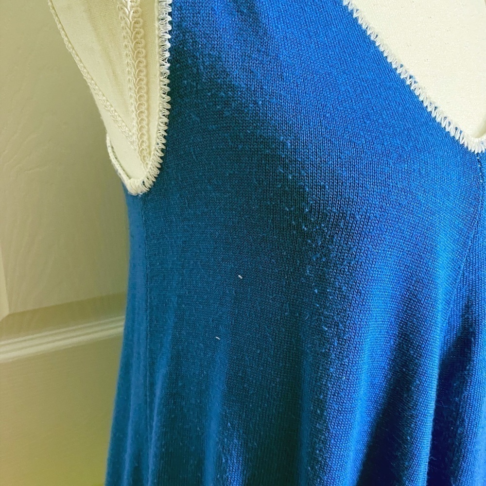 New Directions Colorblock Acrylic V-Neck Sleeveless Tunic Top - Picture 4 of 8